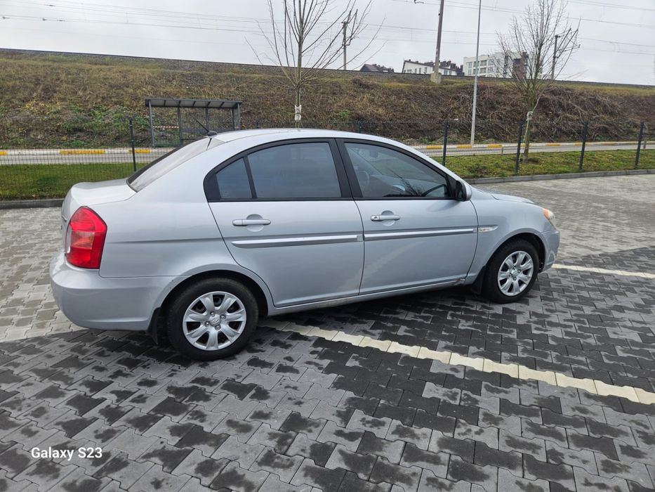 Hyundai akcent 2008 рік газ/бенз автомат