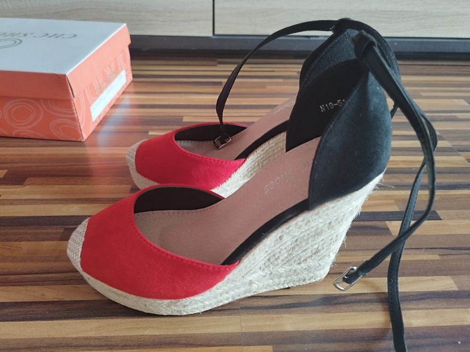 Nowe espadryle 38