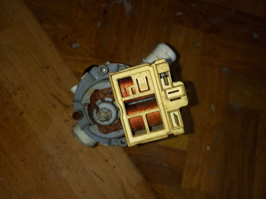 Насос помпы стиральной машини Samsung