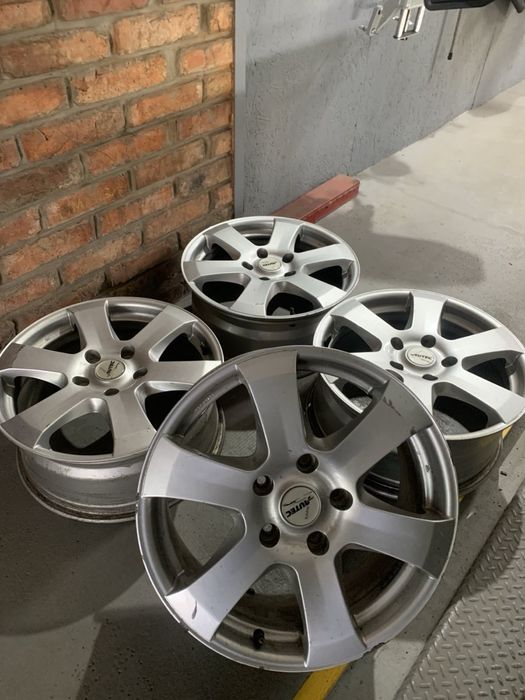 Легкосплавні диски 5х130 R18 на Audi Q7, VW Toureg