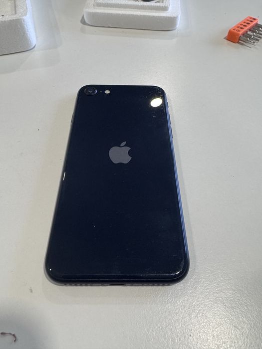 Iphone SE 2022 3 geração 128 Gb em muito bom estado