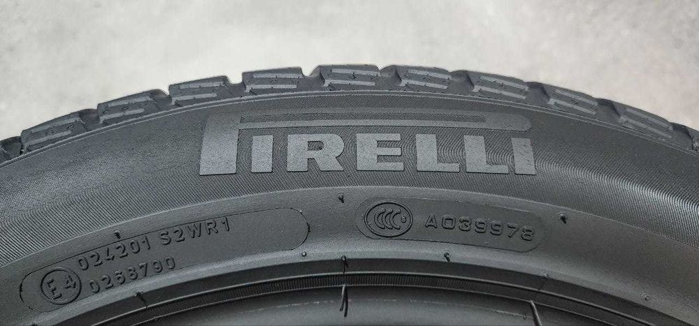 215.55.17 Pirelli Sottozero3 4шт