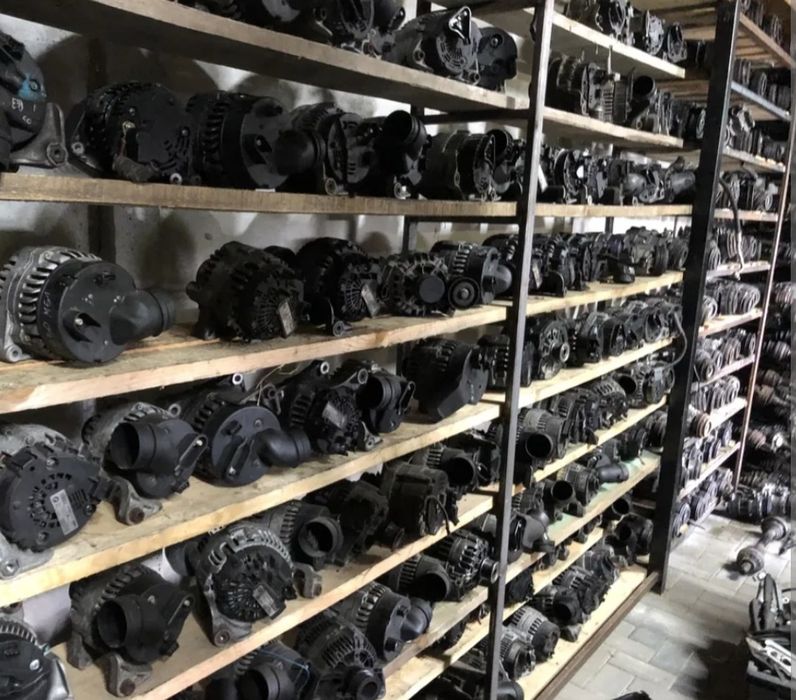 Генератор Рено Меган 2 3 Сценік Логан Лагуна Renault  Kangoo