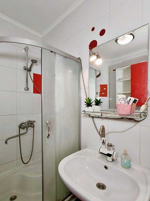 Продаж гарної 1-кімн квартири в центрі, можливо за сертифікат.