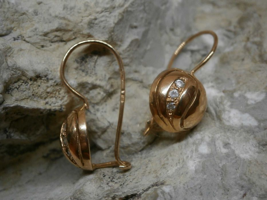 Złote Kolczyki 14 K-4,11 GR