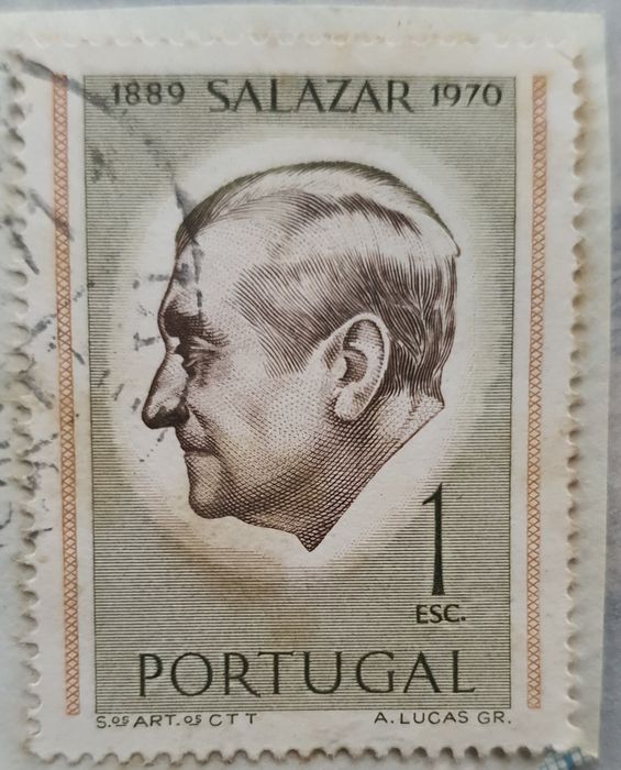 Colecção de selos, alguns com mais de 100 anos