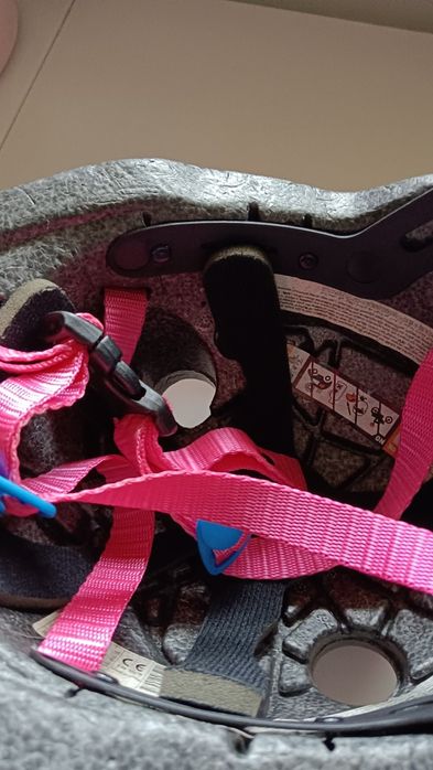 Capacete e proteção joelhos e cotovelos