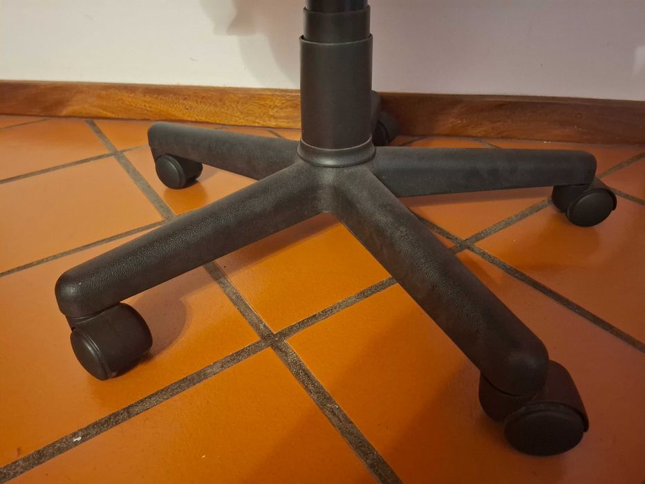 Cadeira Escritório Preta