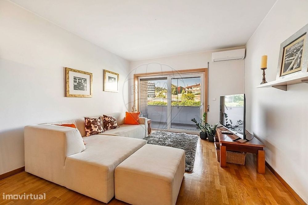 Fantástico apartamento T3, localizado em São Víctor.