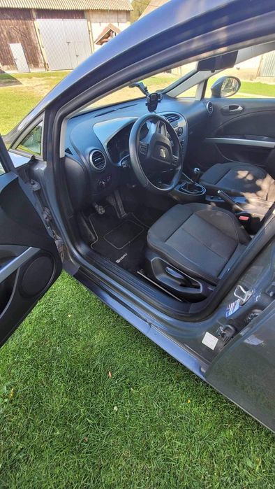 Seat Leon  2009r 1.9TDI 105km