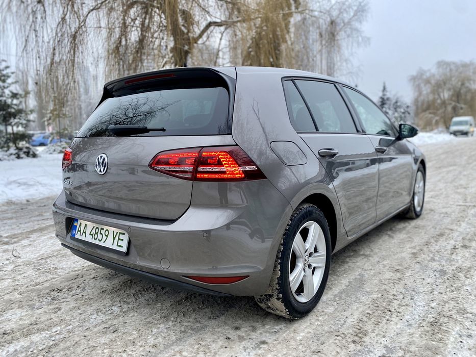 Volkswagen e-golf 24кВт 2014p