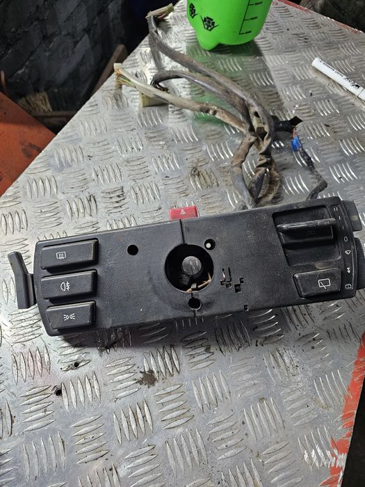 Стекло лобовое сеат ибица малага 021а