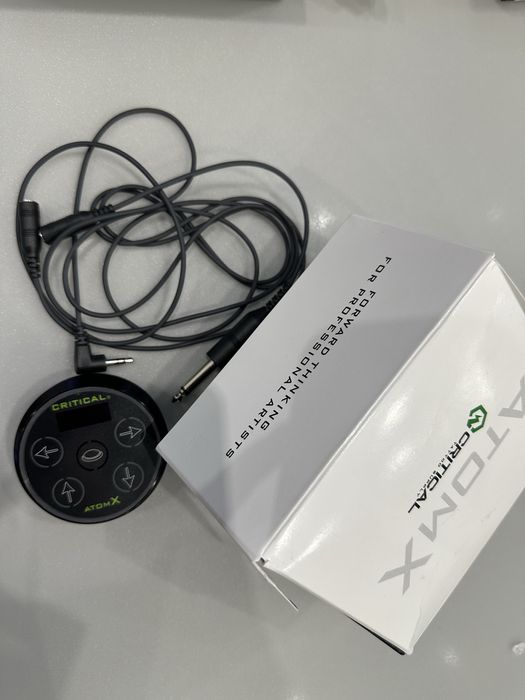 Блок живлення Critical Atom X Power Supply із кабелем. СТАН НОВОГО