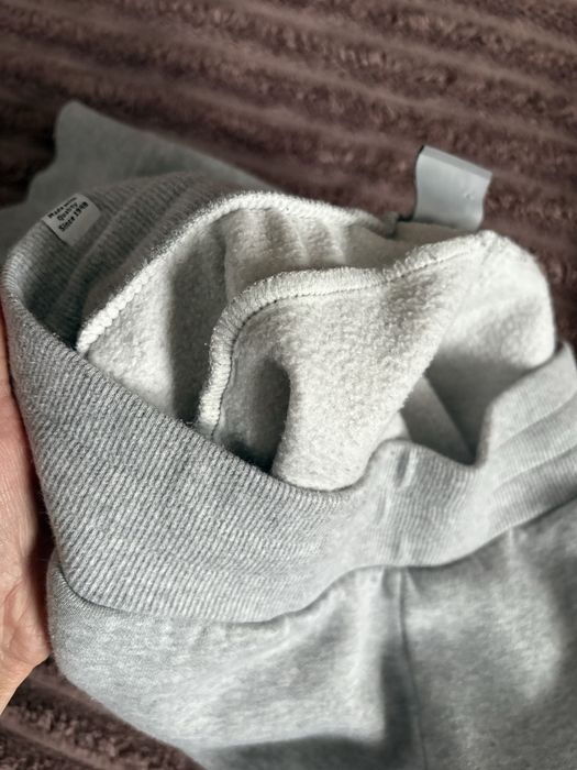 Сірі жіночі спортивні штани пума Puma