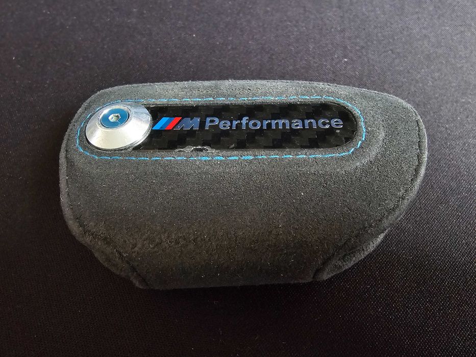 Oryginalne Etui marki BMW na klucze samochodowe.