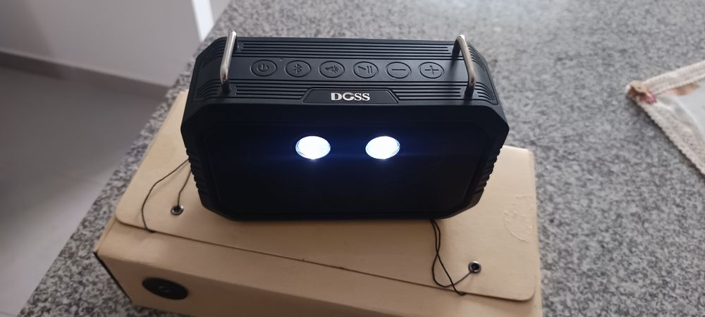 Coluna bluetooth portátil