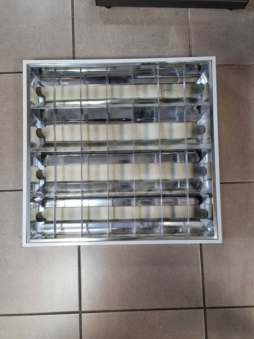 Oprawa oświetleniowa natynkowa rastry 60x60 4 sztuki