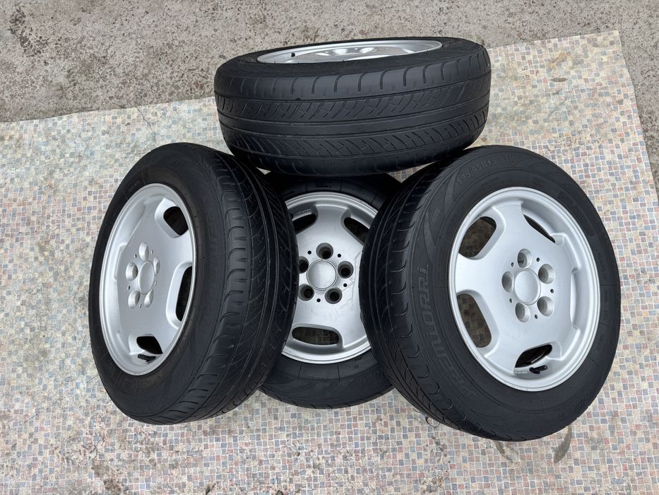 Комплект легкосплавних колес з резиною r15