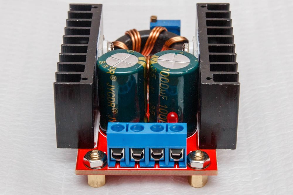 Повышающий преобразователь 150W 35V 6A