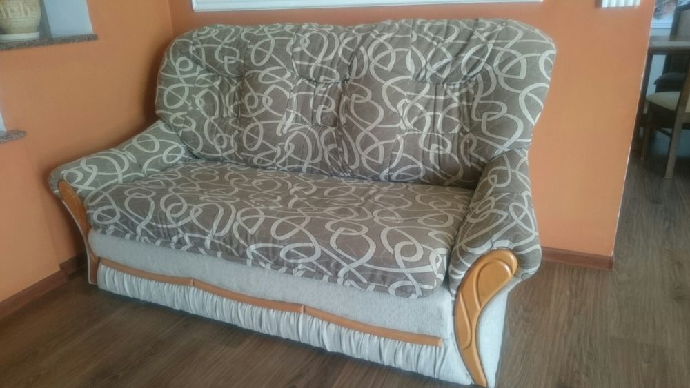 Диван та два крісла