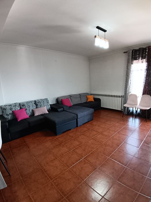 Vendo Apartamento T3 no Centro da Cidade de Mangualde  com muito luminosidade, acolhedor.