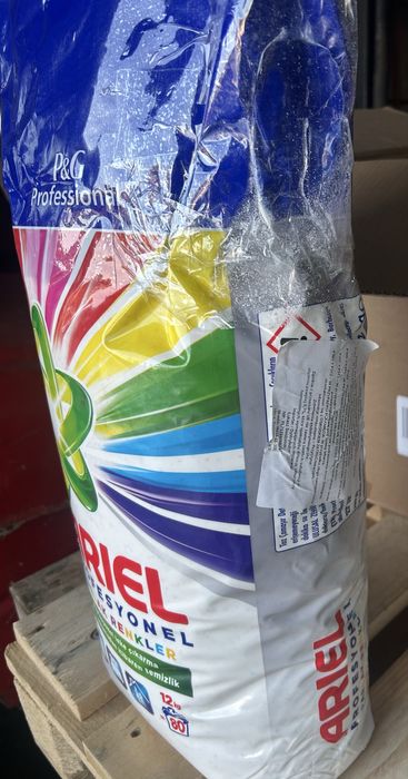 Proszek ariel 12kg kolor