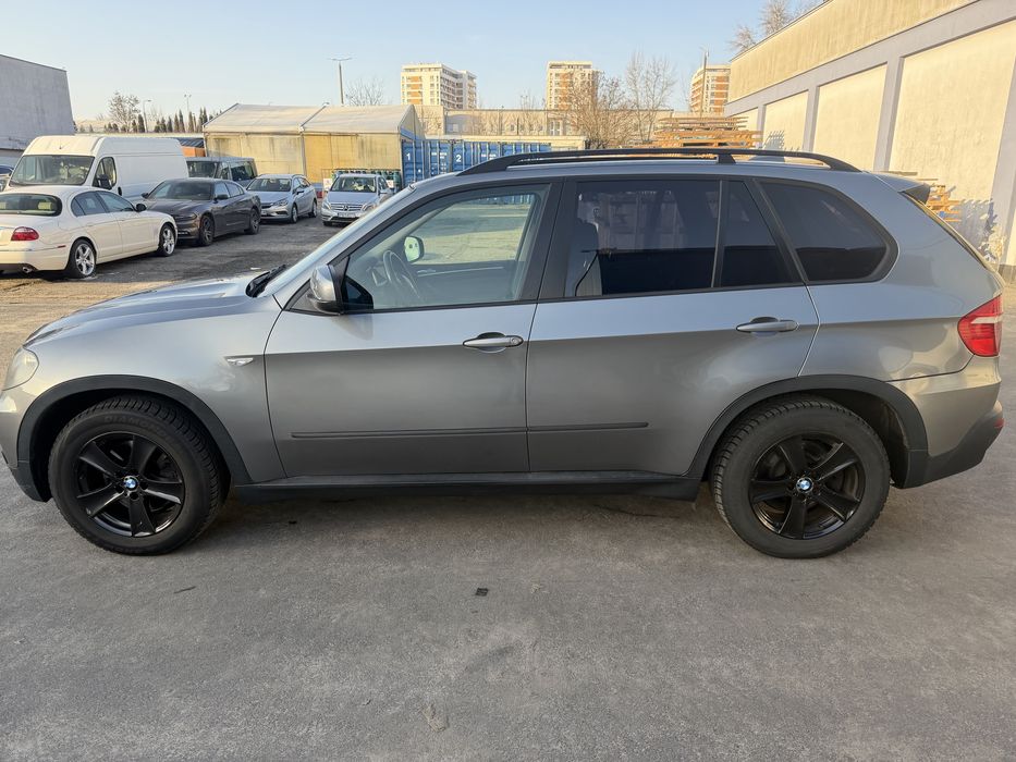 BMW x 5 3.5 lekko ryśnięte