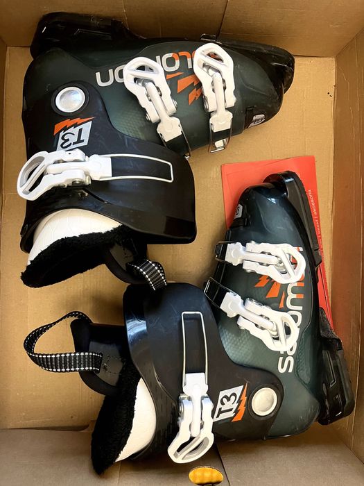 Dziecięce buty narciarskie Salomon – rozmiar 22-22,5