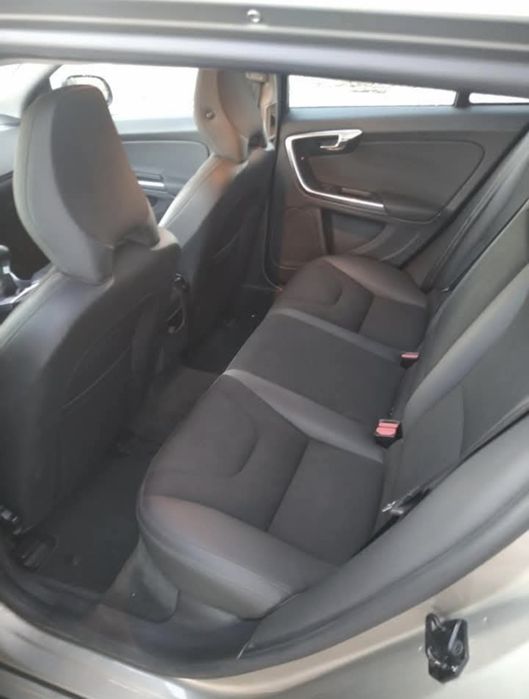 Volvo v60 d2 1.6