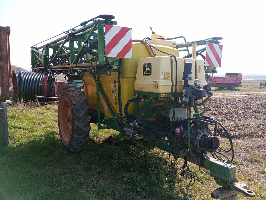 Opryskiwacz John Deere 4000 litrów