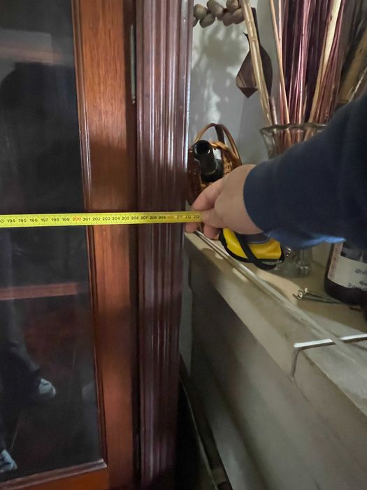 Móvel de sala / cristaleira, em madeira de cerejeira, excelente estado