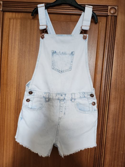 Ogrodniczki krótkie jeansowe r. 146