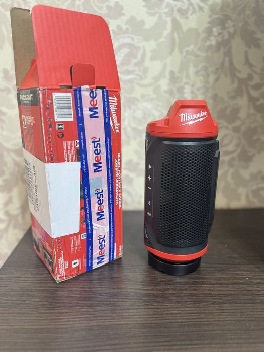 Milwaukee M12 2955-20  Bluetooth колонка