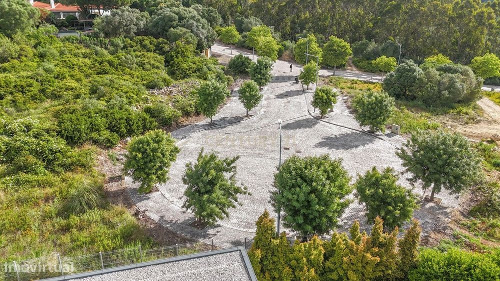 Lote de Terreno para Construção de Moradia de Luxo | Lourel, Sintra |