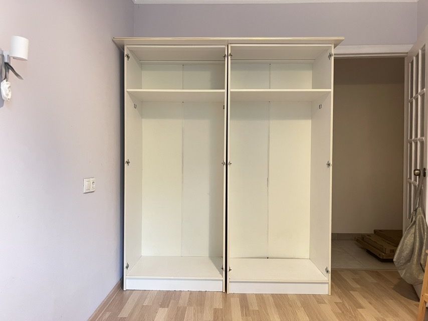 Шафа біла, невеликі золоті вставки