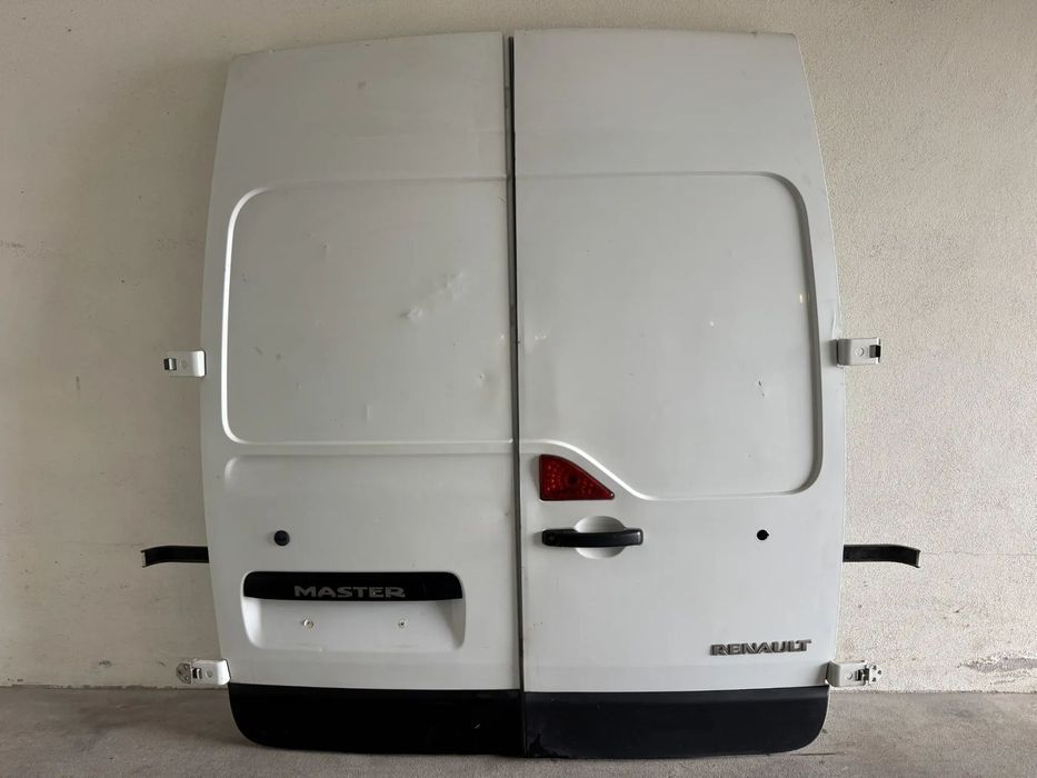 Porta Trás Esquerda Renault Master 2016