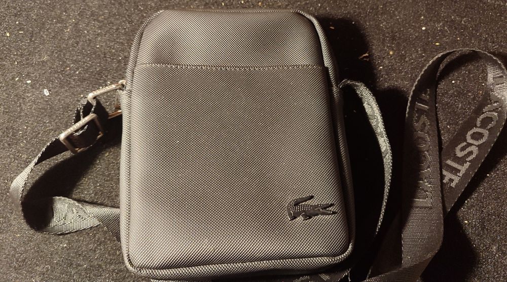 LACOSTE Сумочка Барсеточка Мужская Брендовая в Очень Хорошем Состоянии
