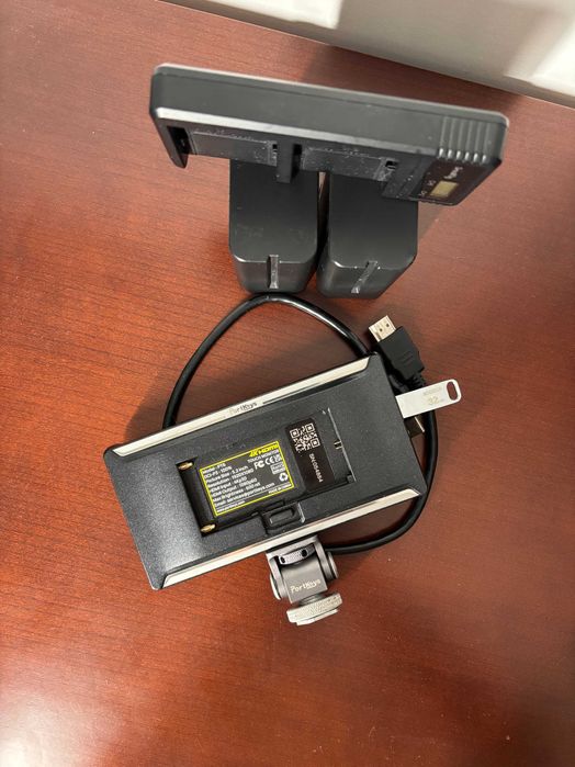 Monitor PortKeys PT6 + (2x NPF-970 + Carregador)