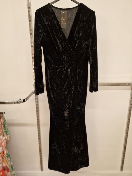 Odzież damska, butikowa, do dalszej sprzedaży, nowa, powystawowa