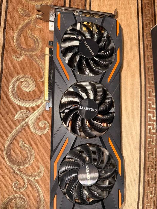 Відеокарта Gigabyte GeForce GTX 1080 Windforce OC 8GB