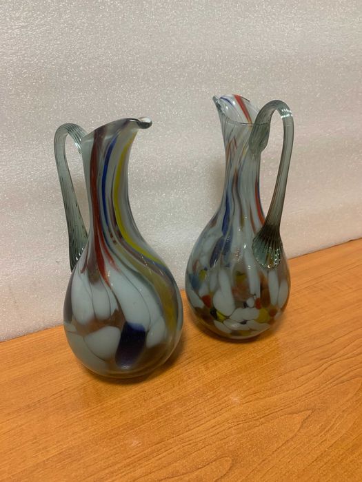 Кувшин гутное цветное  стекло 22см.