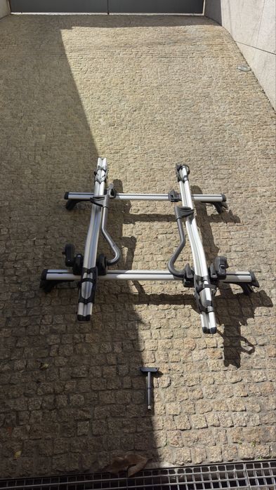 Barras Tejadilho - AUDI A4 + 2 suportes Thule para 2 bicicletas
