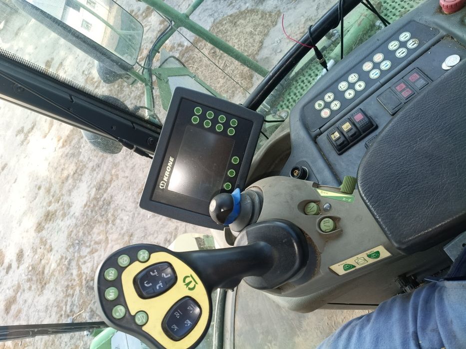 Krone big x 600 sieczkarnia