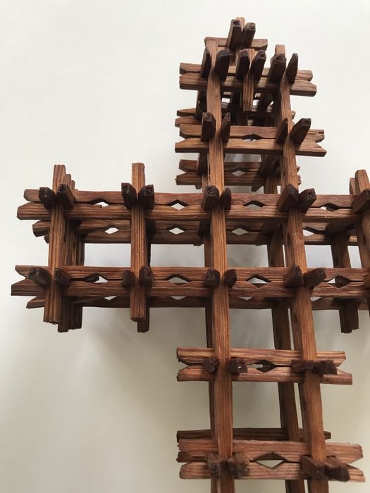 Stary drewniany krzyż ze spinaczy, dewocjonalia / rękodzieło /handmade