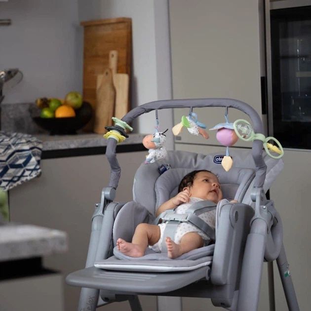 Дуга з іграшками для стільчика для годування Chicco Polly Magic Relax