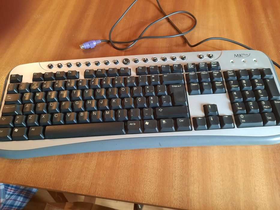 Teclado para PC torre