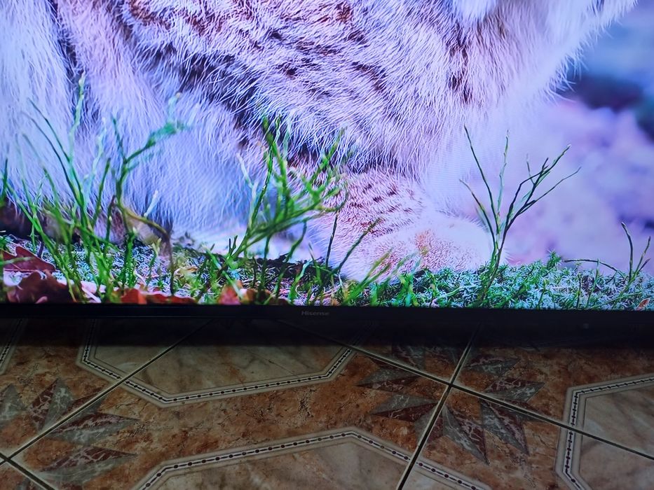 Продам тв  Hisense 65A6Q