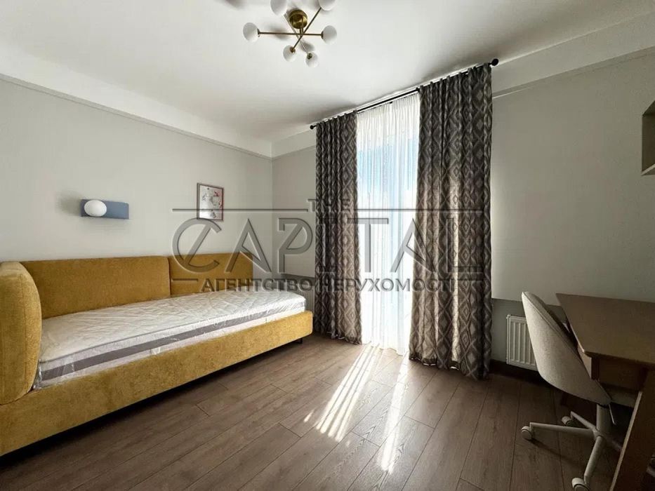 Оренда танхаусу Печерськ 220м