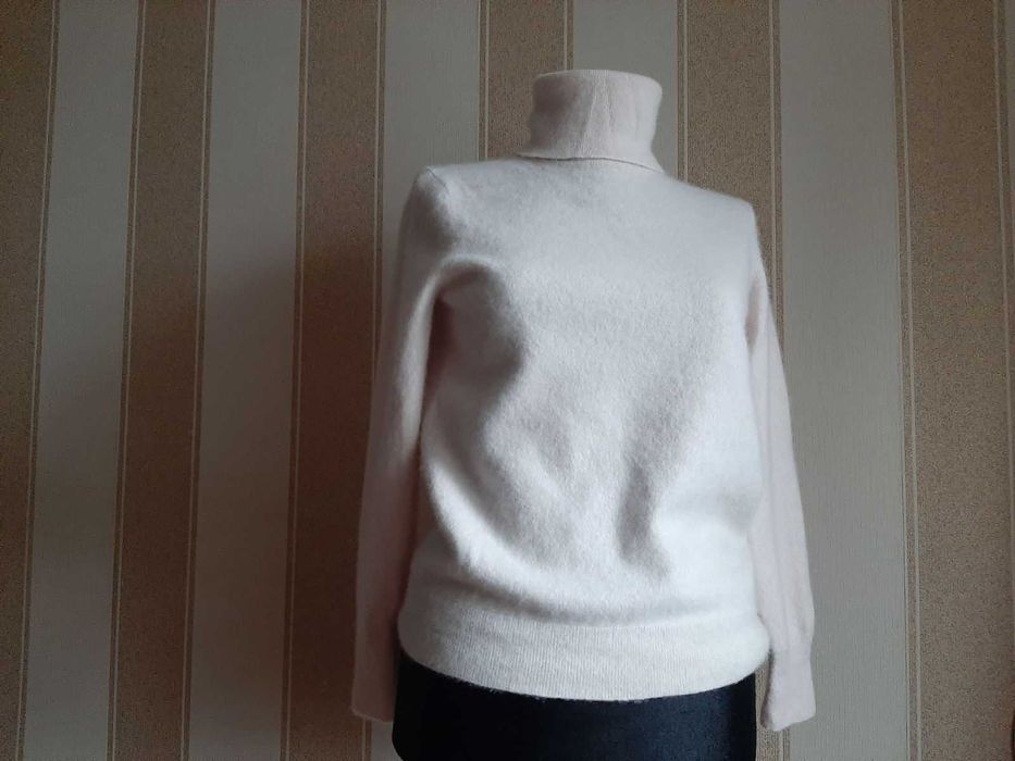 Светр\гольф  жіночий, 100% КАШЕМІР. Гольф EDINBURGH CASHMERE.