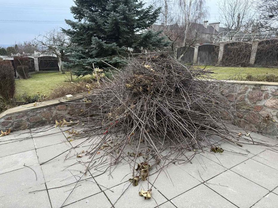 Вивіз сміття.Горенка,вантажники